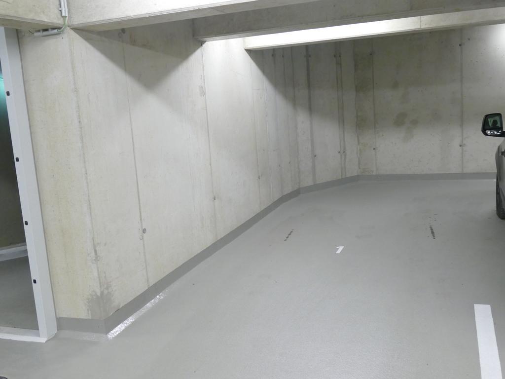 Chads City Apartment Mit Tiefgarage Free Parking Graz Exterior foto